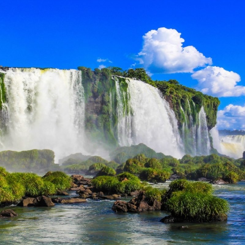 Best Vacation Travel Guide To Iguazu Falls Zen Tripstar Iguazu National Park Iguazu Falls Hummingbird Garden Three Boarders Mark
