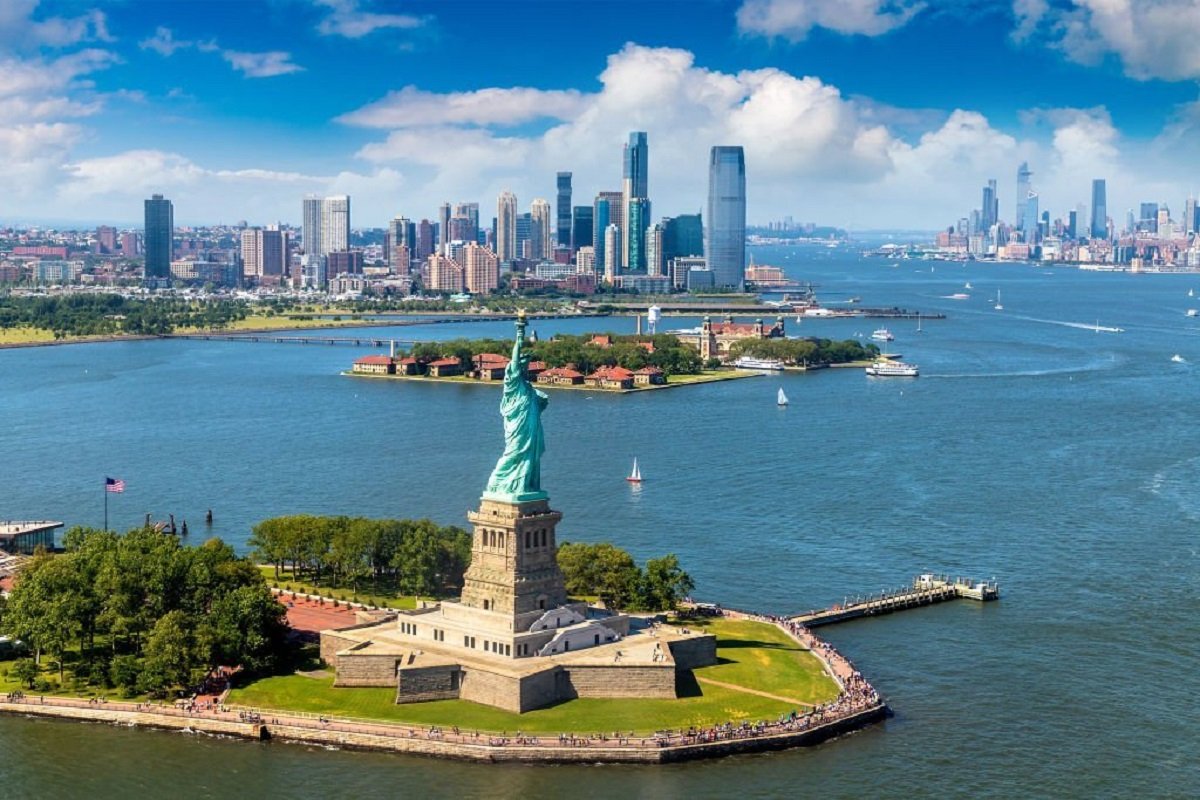 The Ultimate Guide to Planning Your Dream Vacation To NYC USA Boston Vacation Travel Guide Zen Tripstar trip explore attractions tourism Boston guide Boston vacat